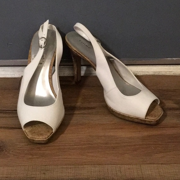 Fioni Laden Heel - Picture 1 of 2